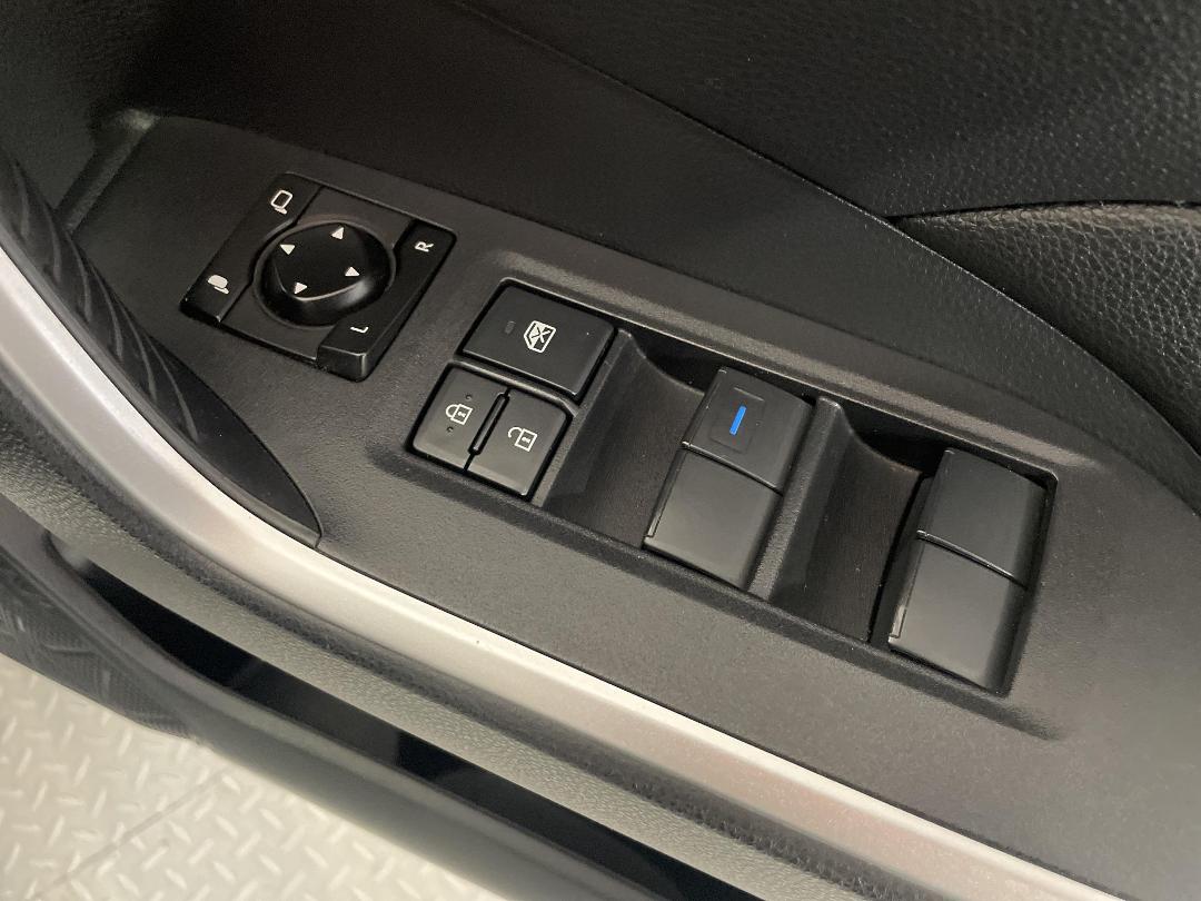 Photo '24' of Toyota Rav4