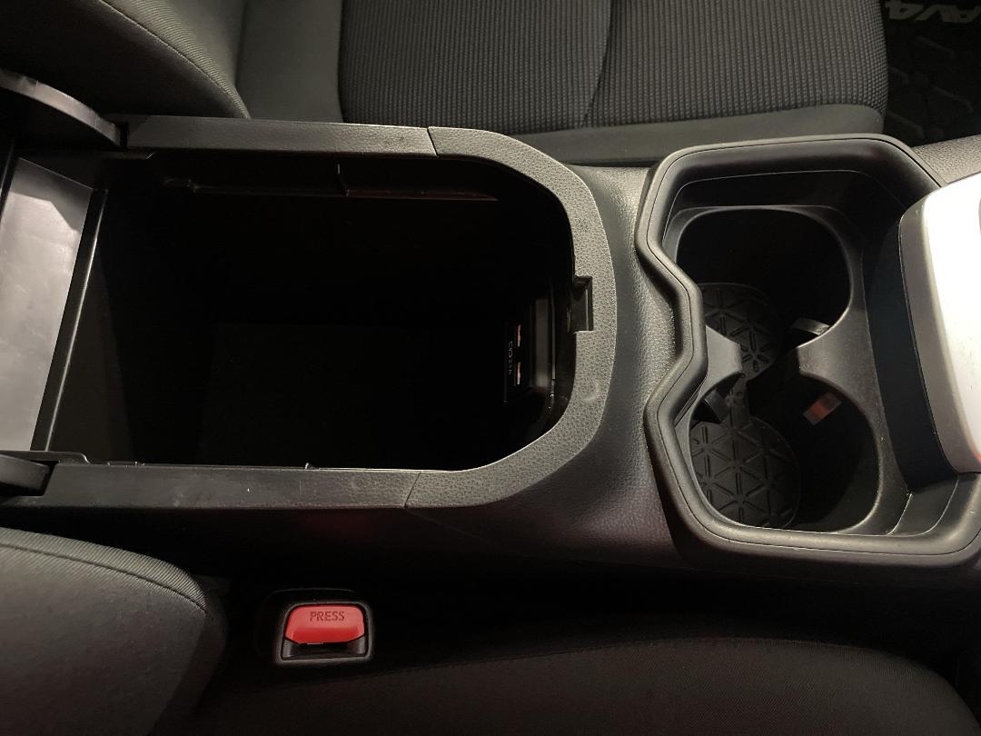 Photo '33' of Toyota Rav4