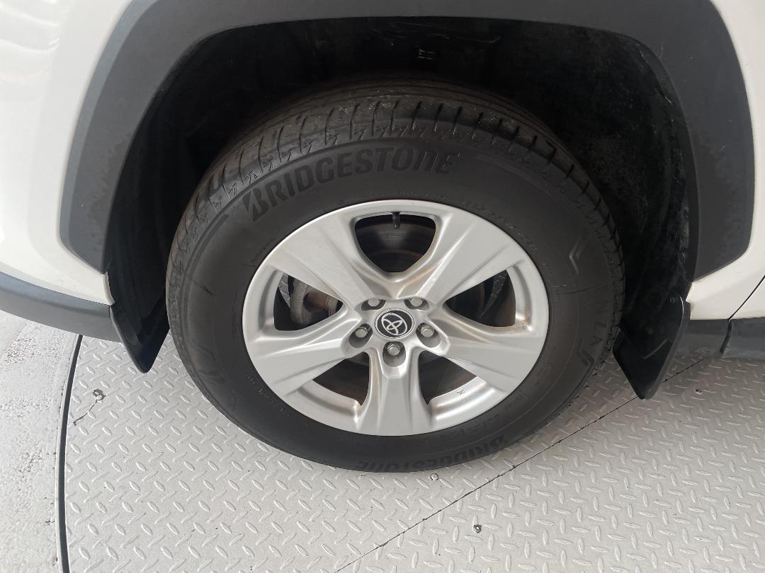 Photo '10' of Toyota Rav4 Photo '10' of Toyota Rav4