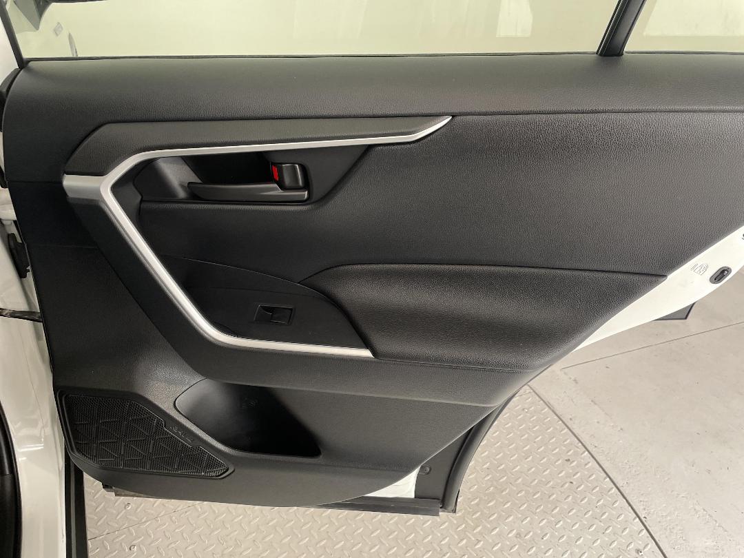 Photo '19' of Toyota Rav4 Photo '19' of Toyota Rav4