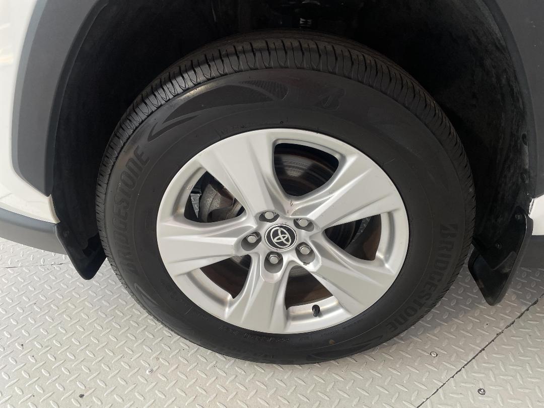 Photo '10' of Toyota Rav4 Photo '10' of Toyota Rav4