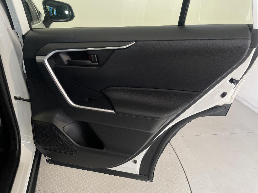 Photo '19' of Toyota Rav4 Photo '19' of Toyota Rav4