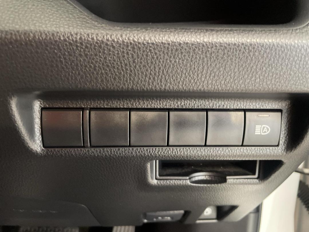 Photo '24' of Toyota Rav4 Photo '24' of Toyota Rav4