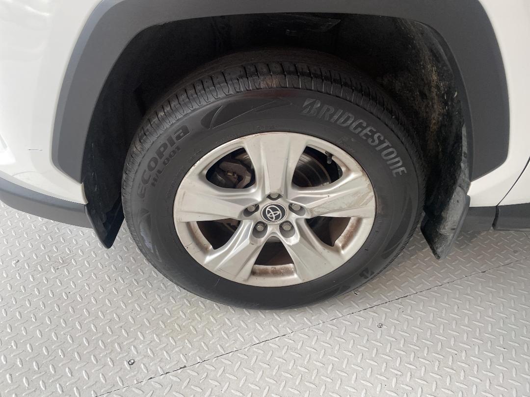 Photo '10' of Toyota Rav4