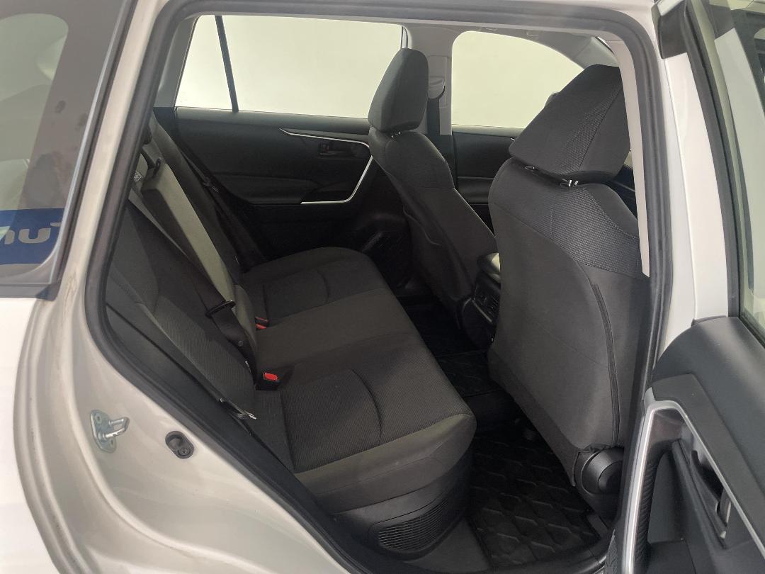 Photo '20' of Toyota Rav4