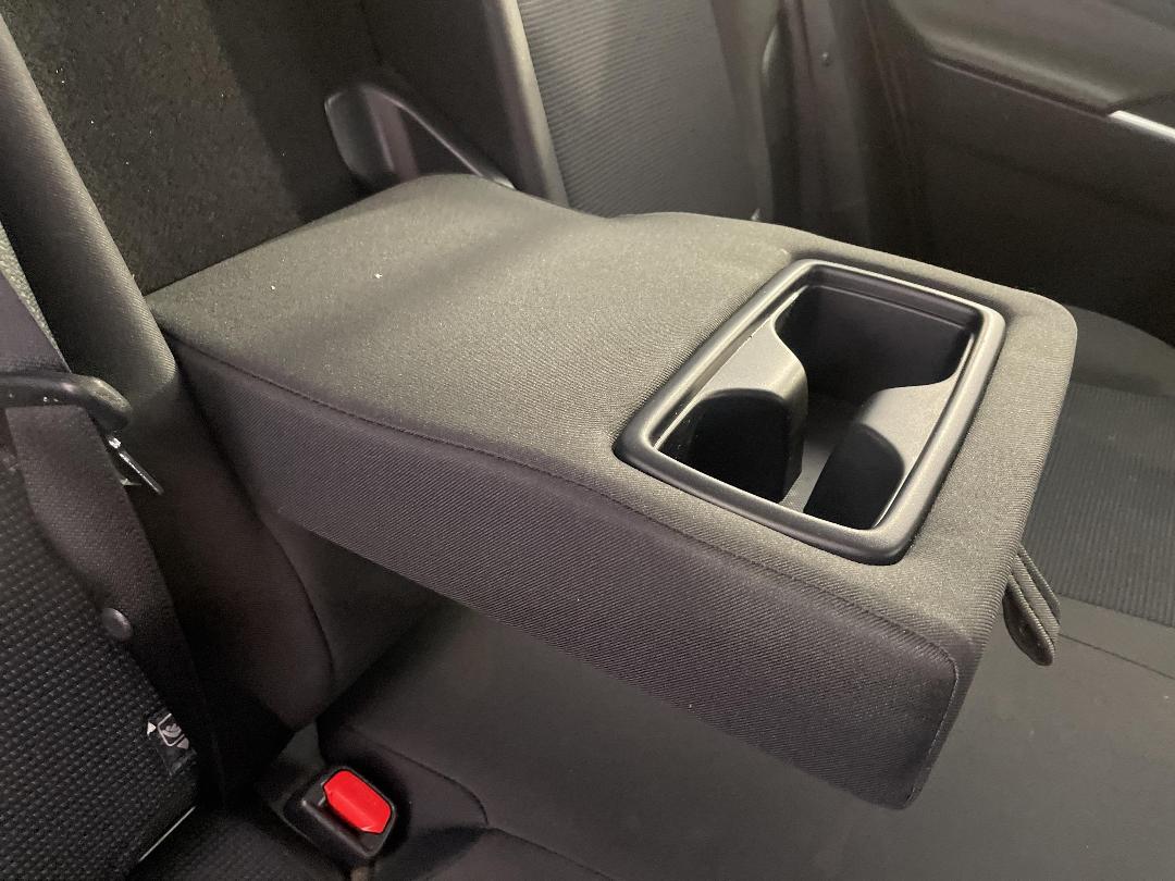 Photo '23' of Toyota Rav4