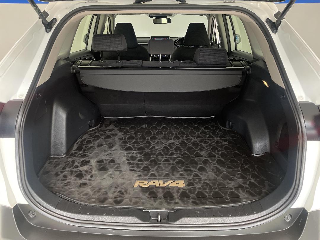 Photo '14' of Toyota Rav4