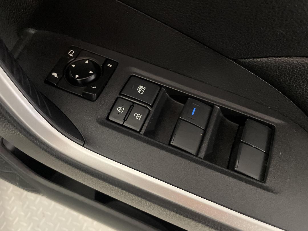 Photo '24' of Toyota Rav4