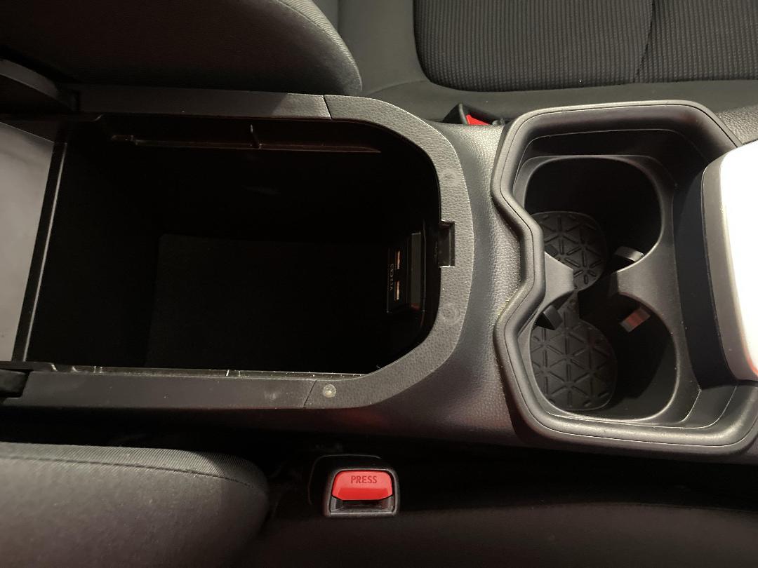 Photo '33' of Toyota Rav4