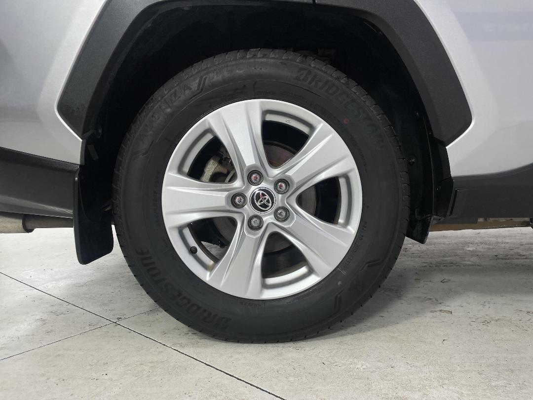 Photo '12' of Toyota Rav4