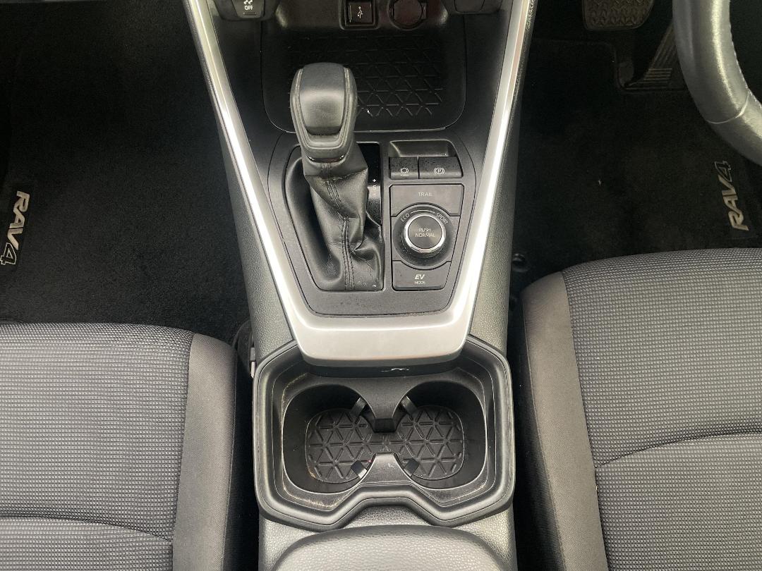 Photo '18' of Toyota Rav4