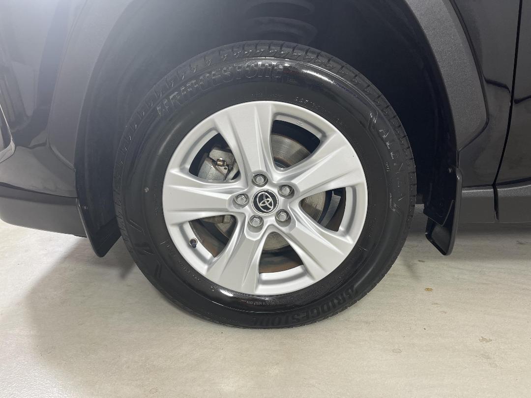 Photo '10' of Toyota Rav4