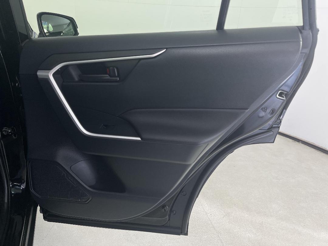 Photo '19' of Toyota Rav4