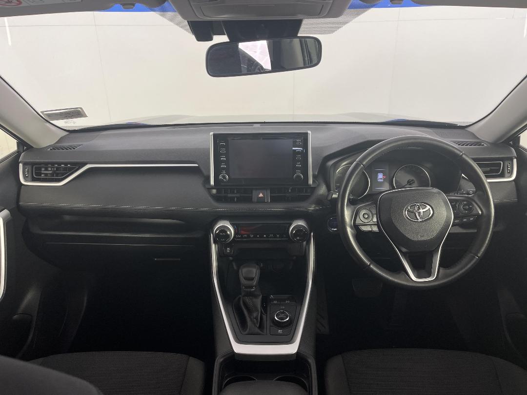 Photo '17' of Toyota Rav4