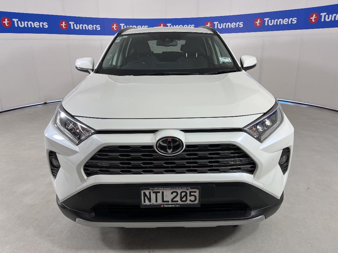 Photo '2' of Toyota Rav4