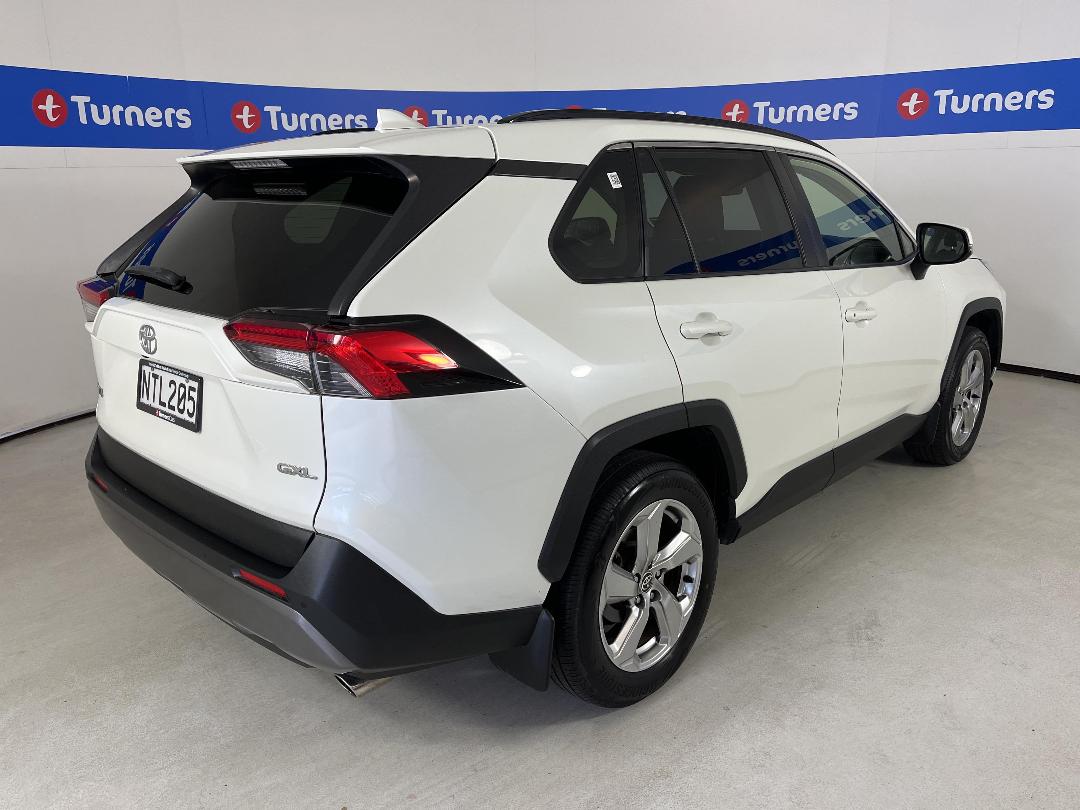 Photo '7' of Toyota Rav4