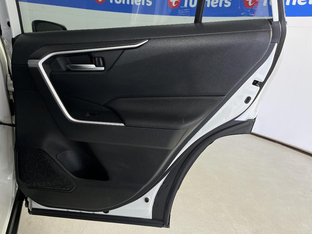 Photo '19' of Toyota Rav4