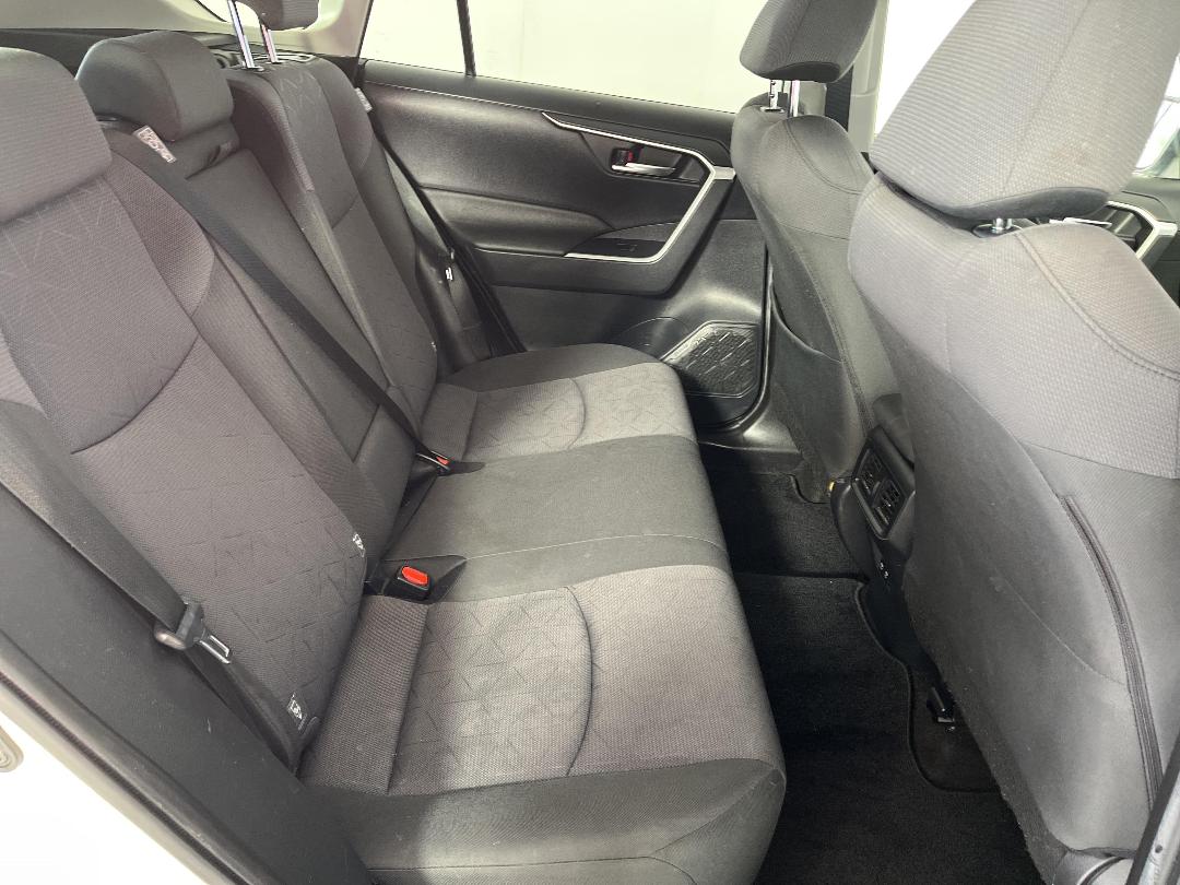 Photo '20' of Toyota Rav4