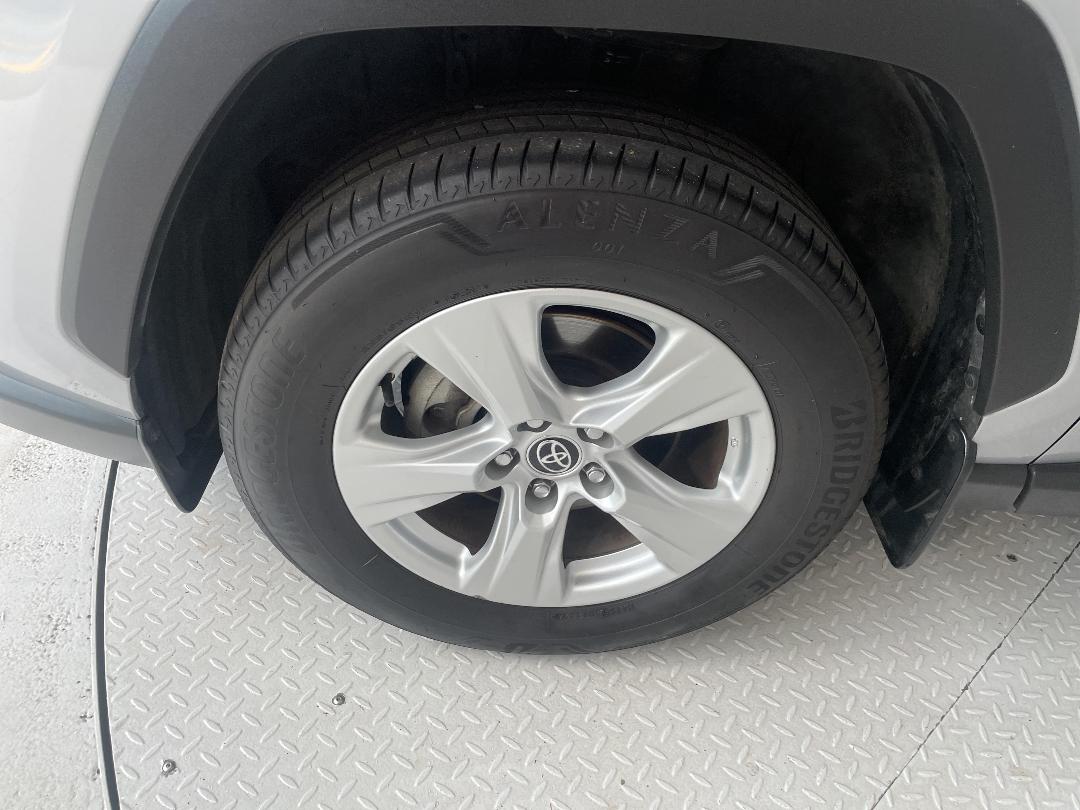 Photo '10' of Toyota Rav4