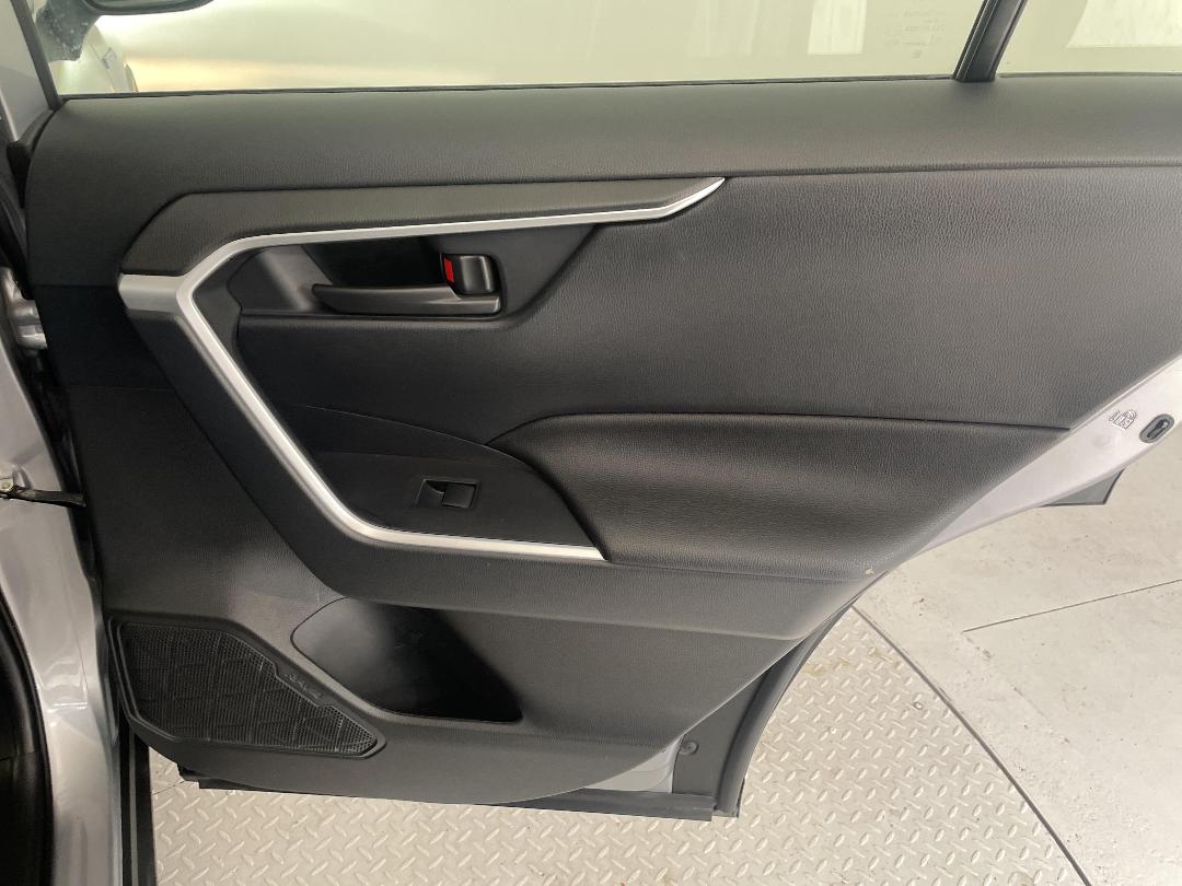 Photo '19' of Toyota Rav4