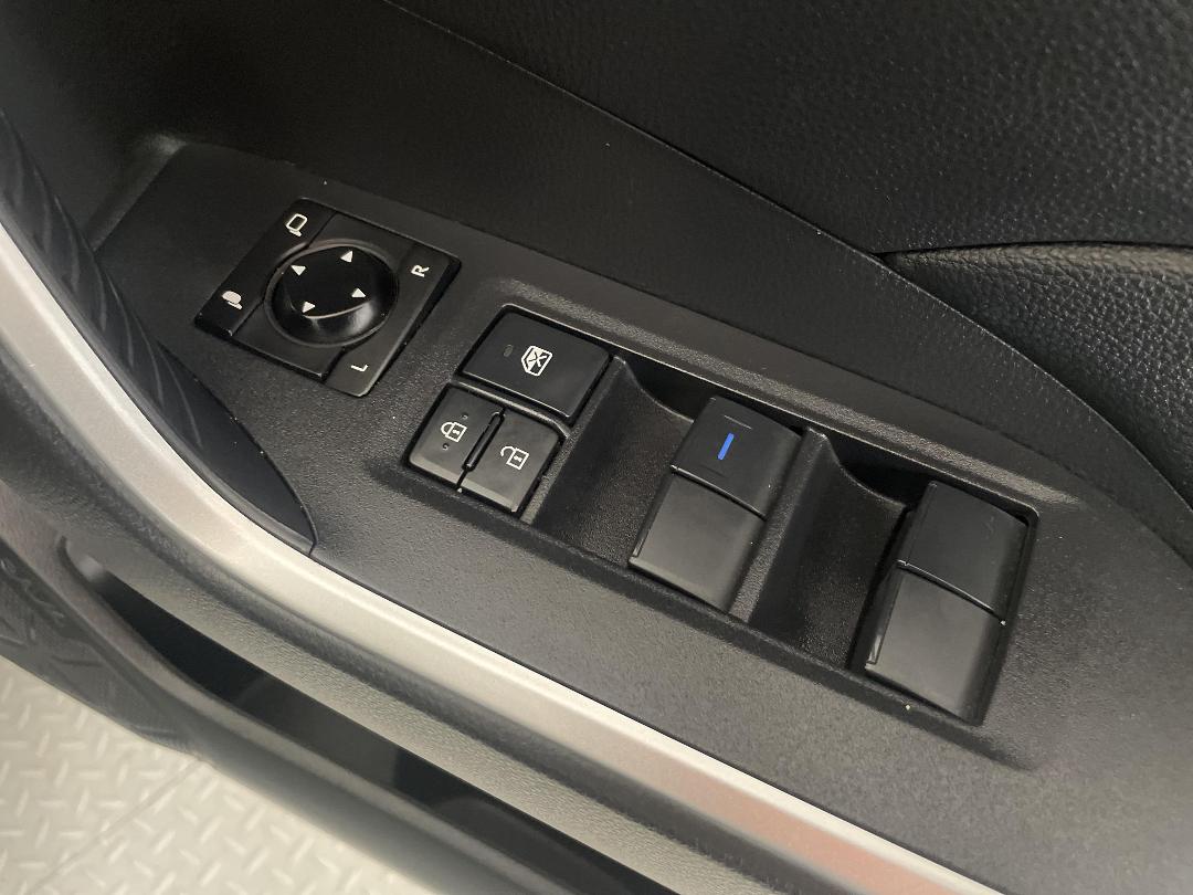 Photo '24' of Toyota Rav4