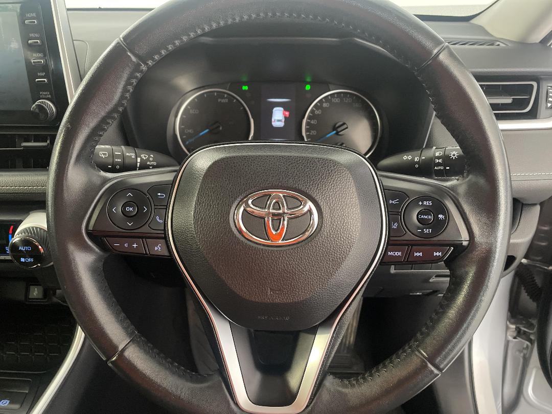 Photo '28' of Toyota Rav4