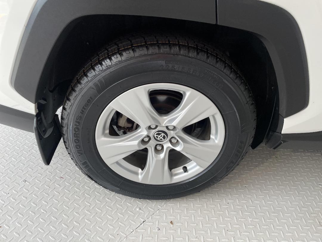 Photo '12' of Toyota Rav4