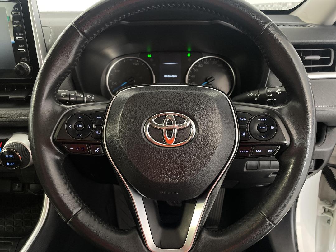 Photo '28' of Toyota Rav4