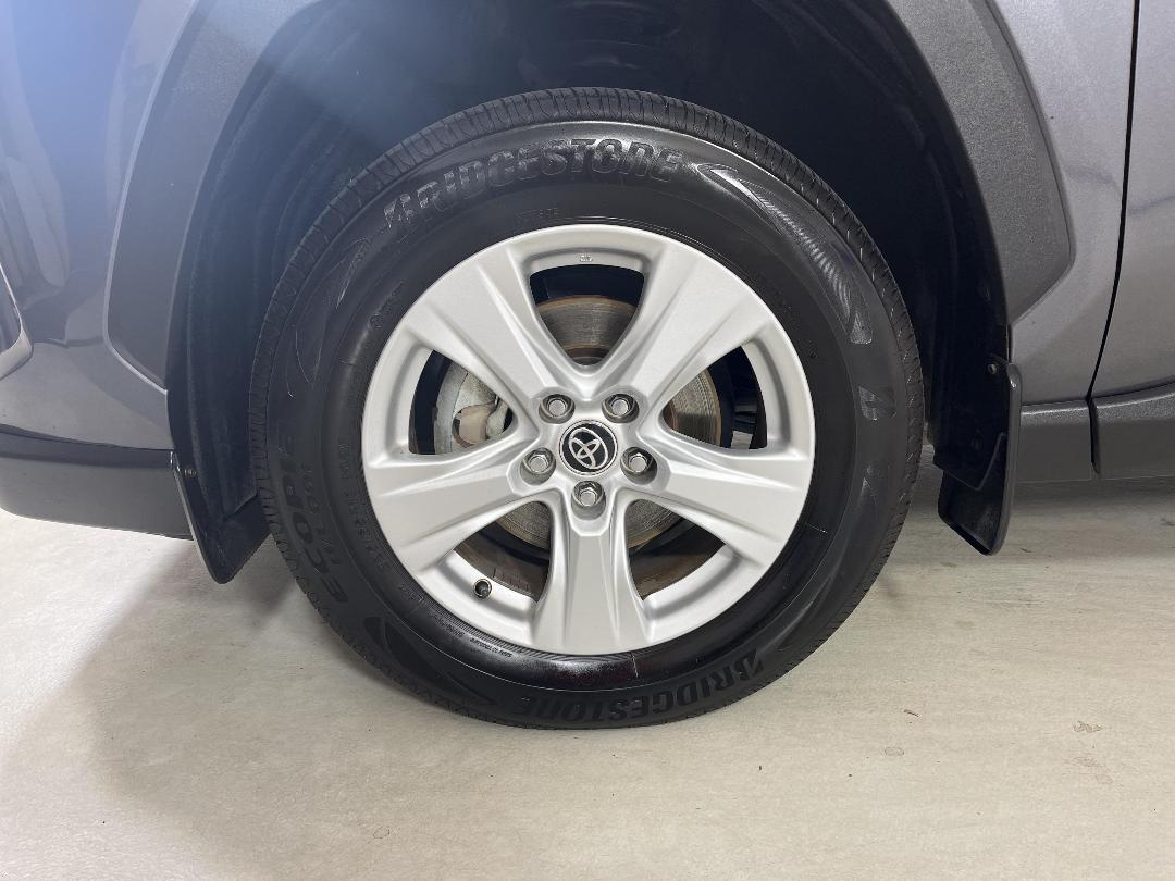 Photo '10' of Toyota Rav4