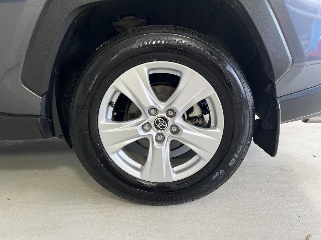 Photo '11' of Toyota Rav4