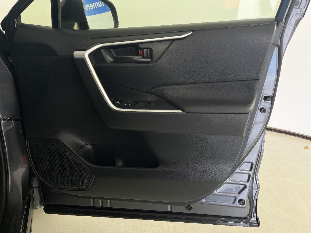 Photo '15' of Toyota Rav4