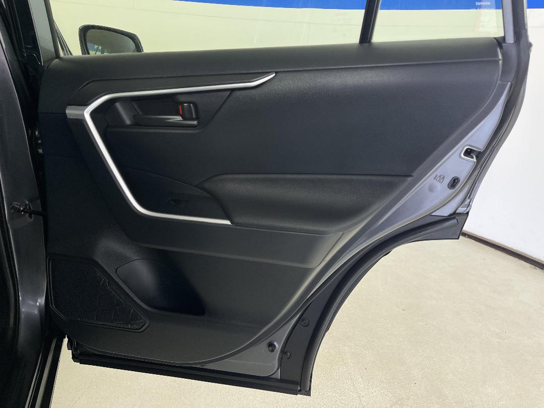 Photo '19' of Toyota Rav4