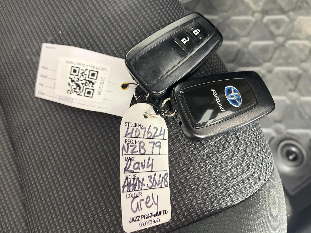 Photo '22' of Toyota Rav4