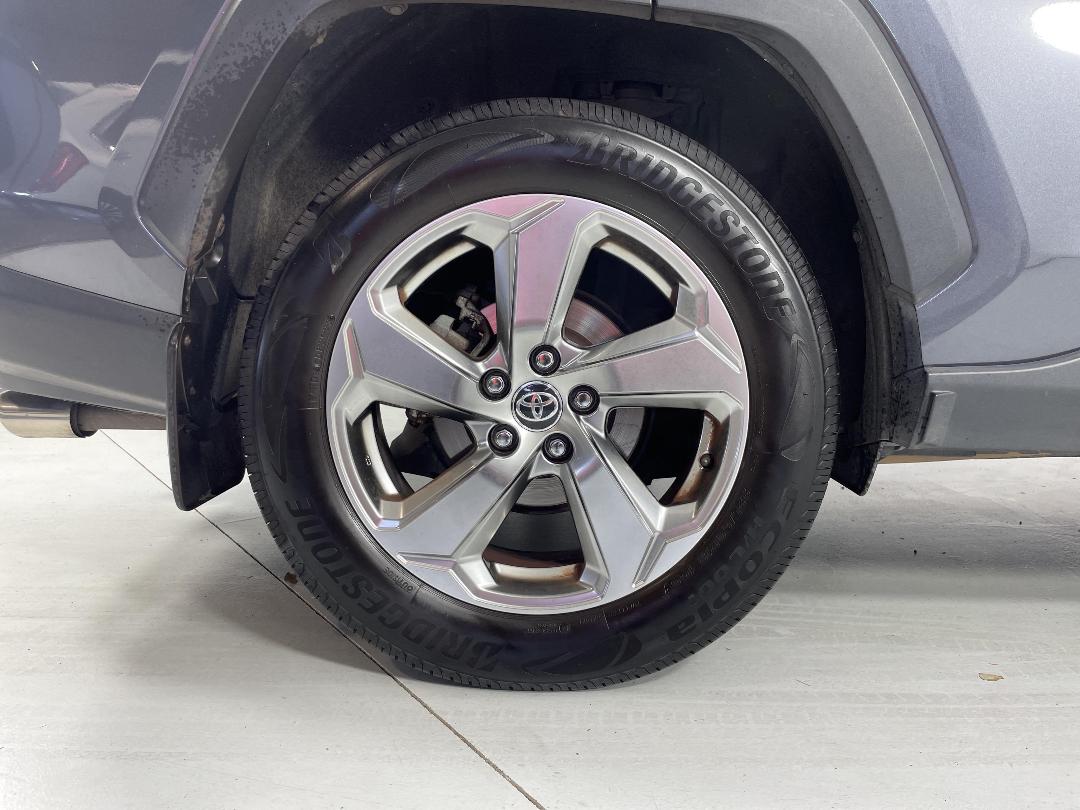 Photo '12' of Toyota Rav4