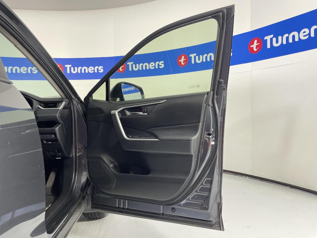 Photo '15' of Toyota Rav4