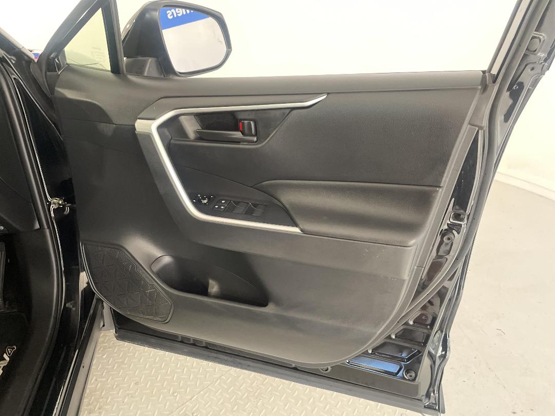 Photo '15' of Toyota Rav4