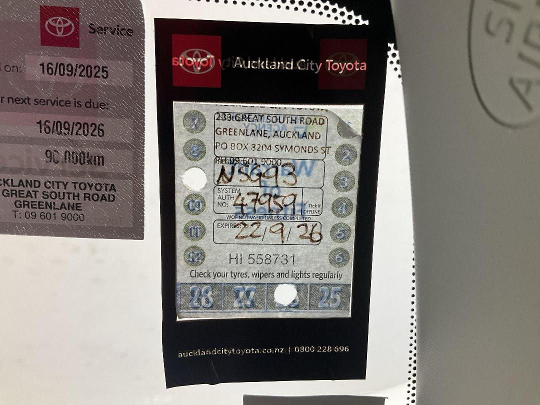 Photo '24' of Toyota Rav4 Photo '24' of Toyota Rav4