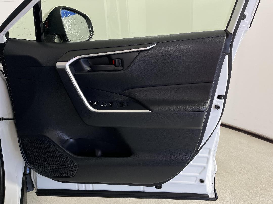 Photo '15' of Toyota Rav4 Photo '15' of Toyota Rav4