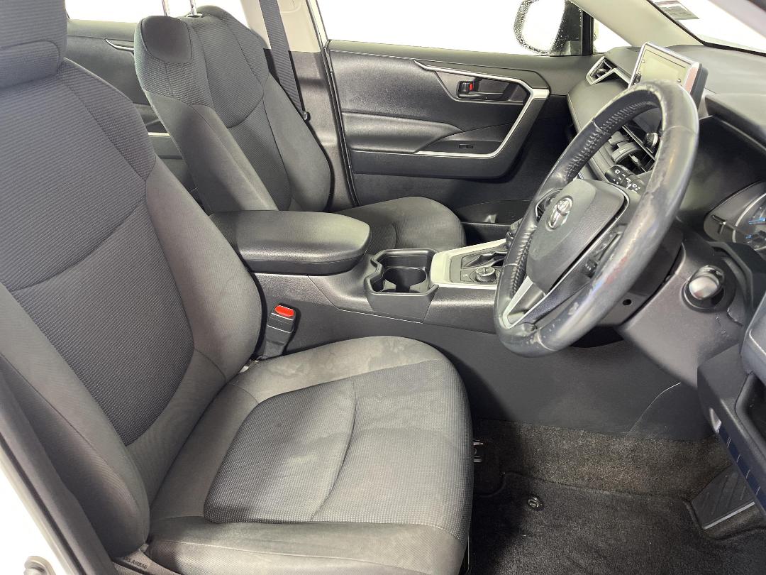 Photo '16' of Toyota Rav4 Photo '16' of Toyota Rav4