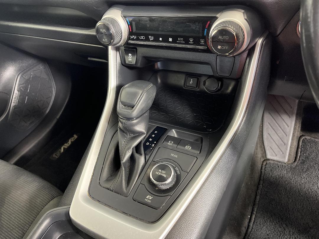 Photo '18' of Toyota Rav4 Photo '18' of Toyota Rav4