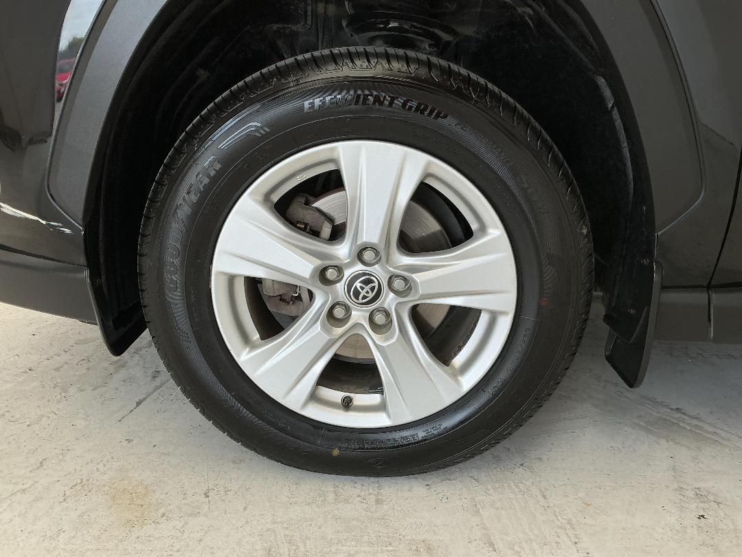 Photo '10' of Toyota Rav4