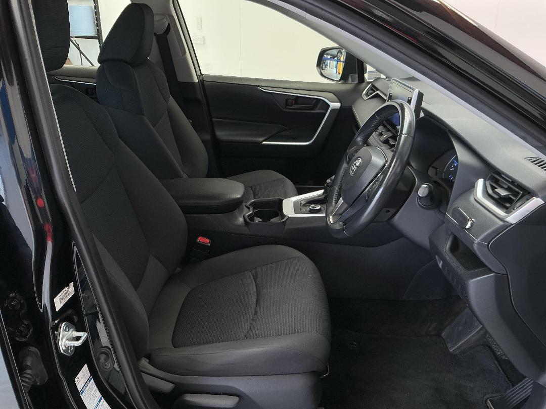 Photo '16' of Toyota Rav4