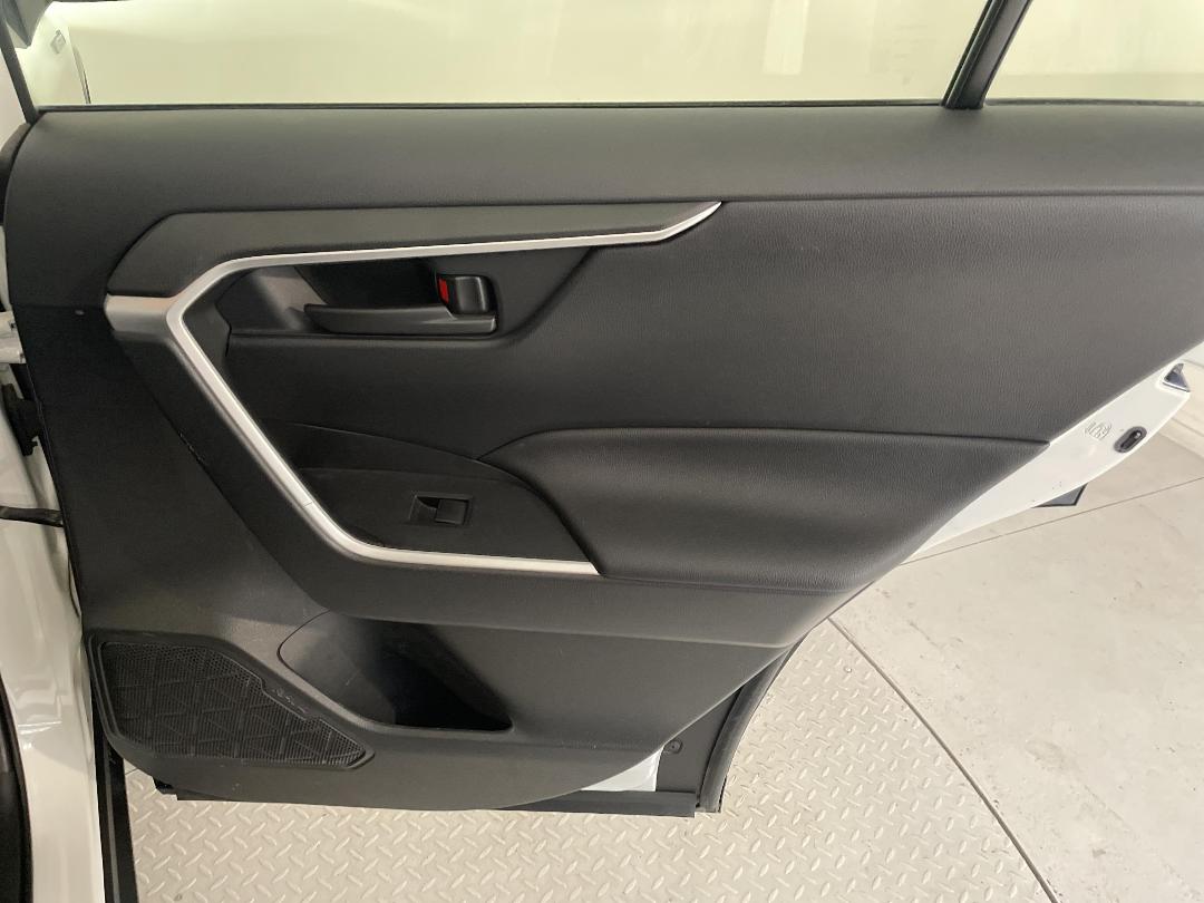 Photo '19' of Toyota Rav4 Photo '19' of Toyota Rav4