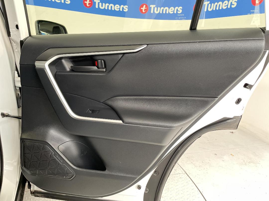 Photo '19' of Toyota Rav4