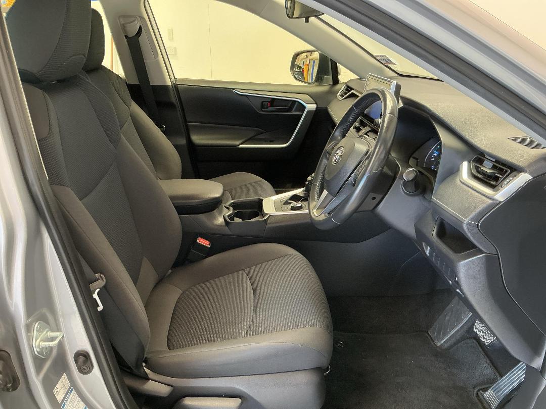 Photo '16' of Toyota Rav4 Photo '16' of Toyota Rav4