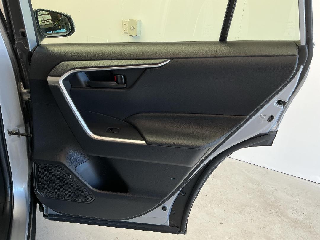 Photo '19' of Toyota Rav4 Photo '19' of Toyota Rav4