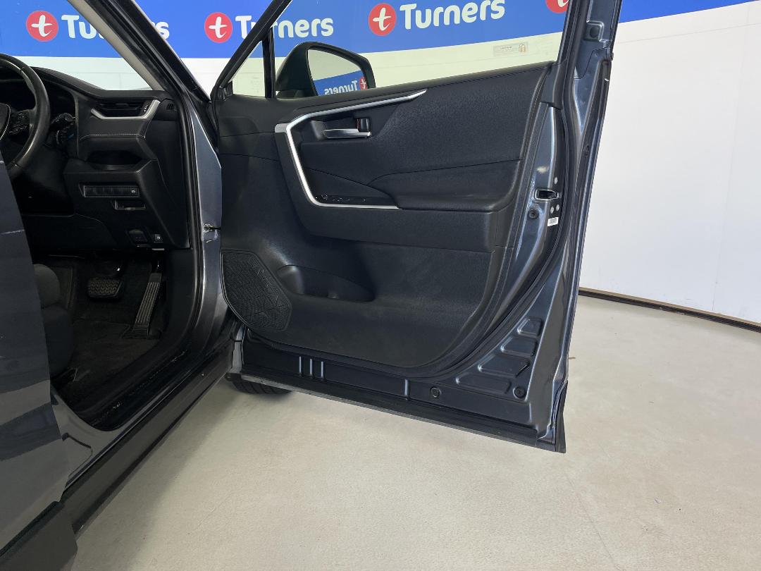 Photo '15' of Toyota Rav4