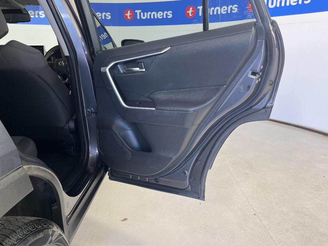 Photo '19' of Toyota Rav4