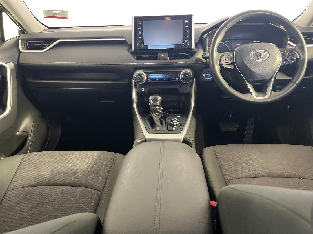 Photo '18' of Toyota Rav4