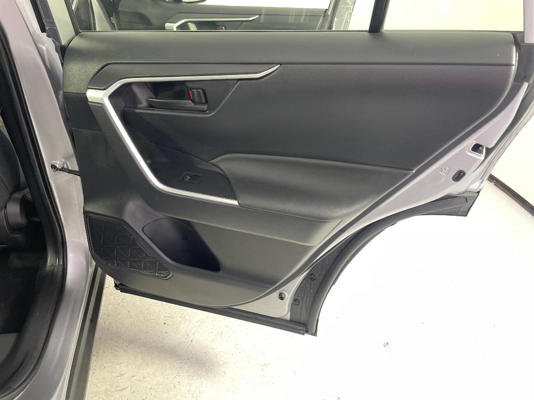 Photo '19' of Toyota Rav4